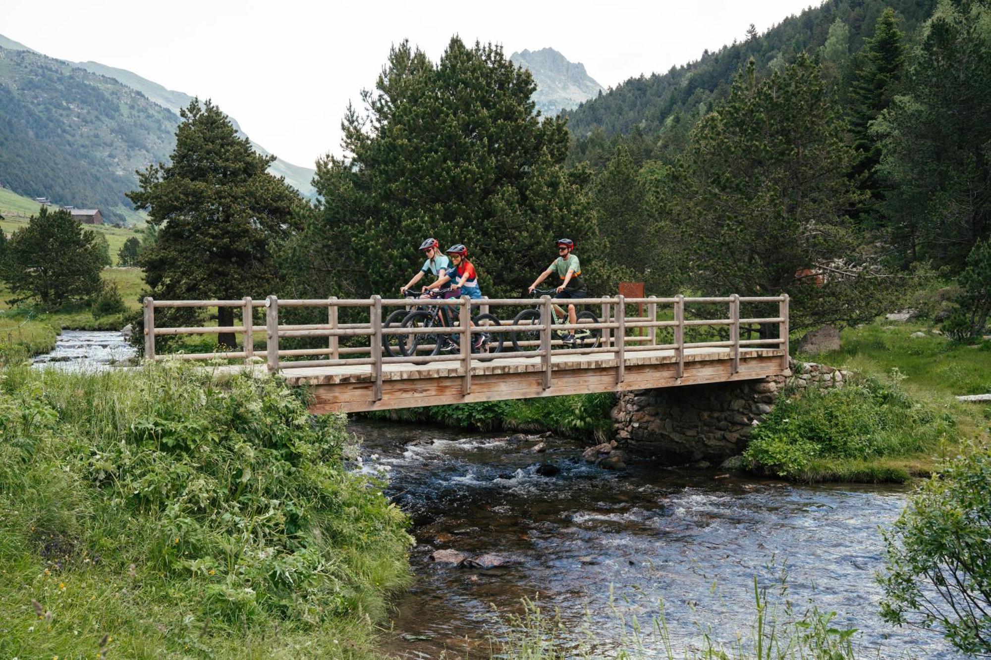 Serras Andorra Hotel Soldeu Bagian luar foto